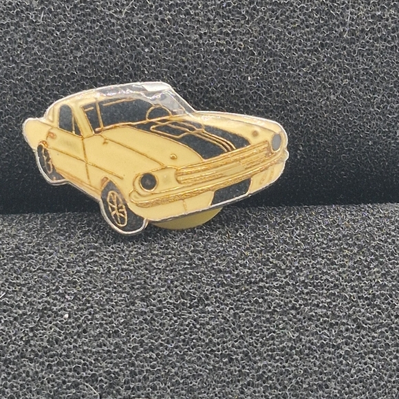 1965-66 FORD MUSTANG SHELBY GT350 BUBBLE TYPE AUTOMOTIVE HAT PIN LAPEL PIN - Picture 1 of 4